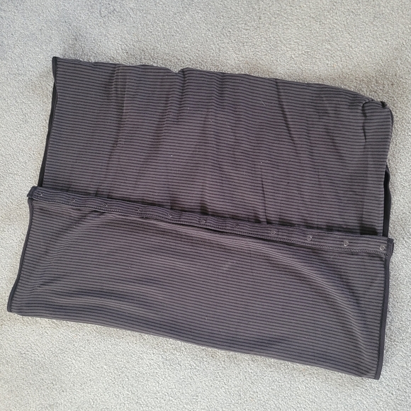 LULULEMON Vinyasa scarf in black/grey stripe / solid black one size - Picture 3 of 3